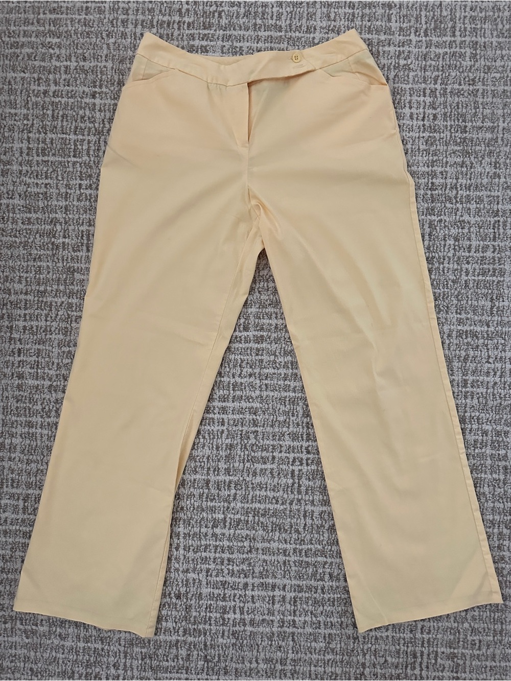 Harve Bernard Stretchy Classic Women's Straight-Leg Pants in Light Yellow, Sz 14